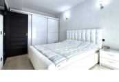 Apartament 3 camere de inchiriat  totul nou Piata Avram Iancu zona Centru Arad