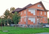 Casa Noua, la rosu, in Vladimirescu - Arad